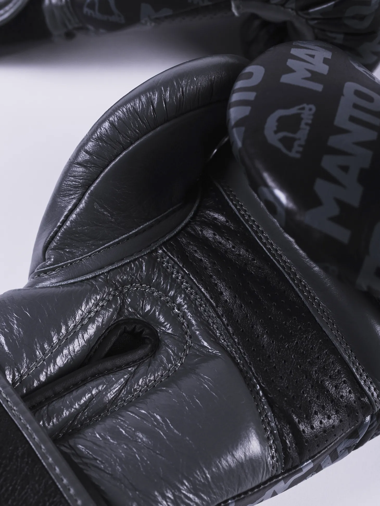 MANTO Boxhandschuhe ACE