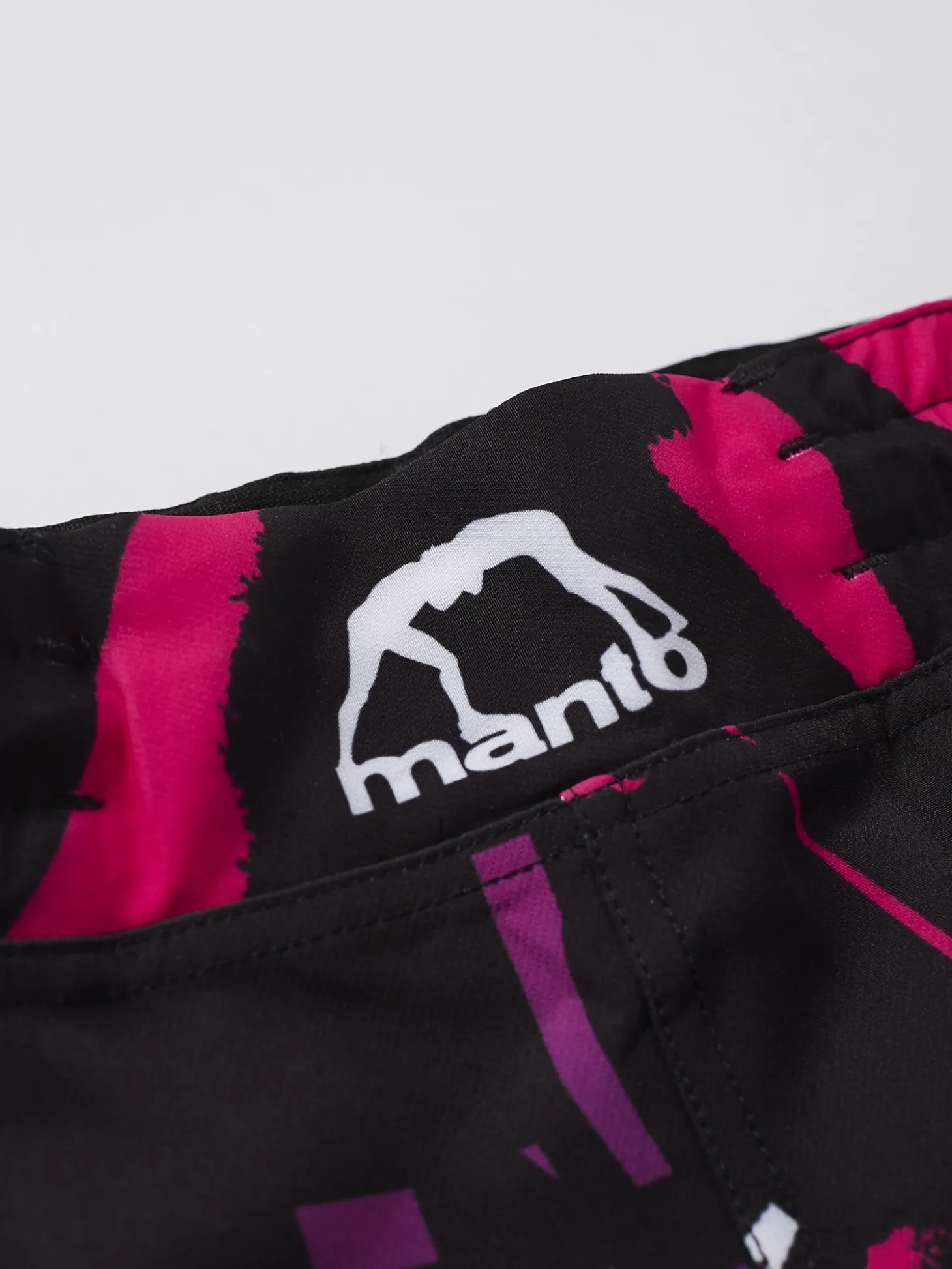 MANTO fight shorts RAVE