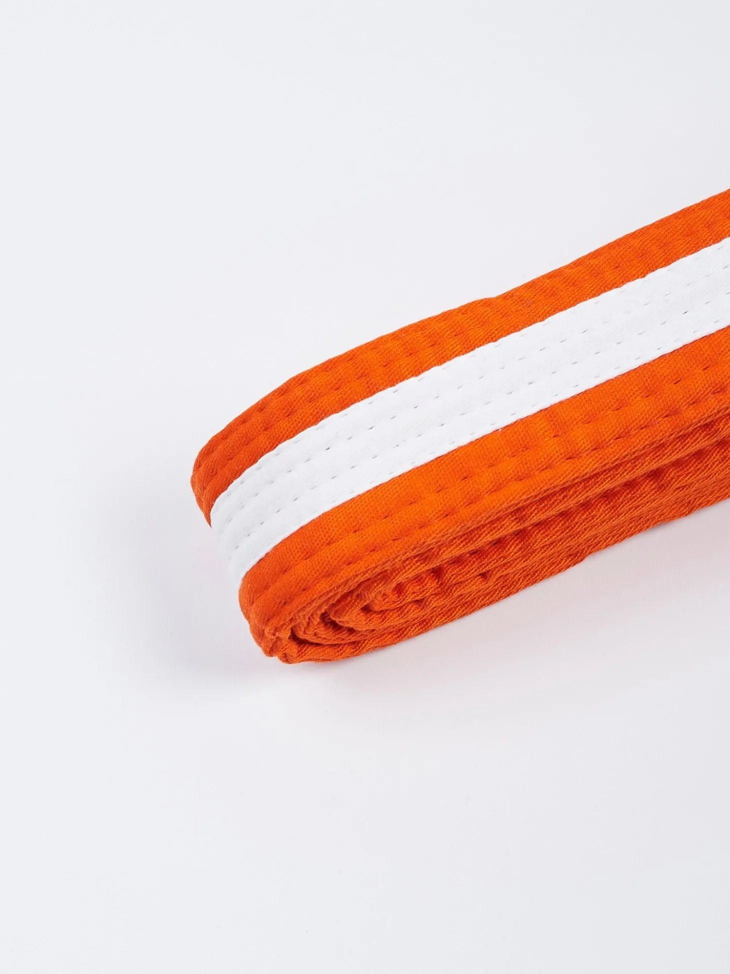 MANTO Kindergürtel BJJ TAG orange mit weissem Streifen