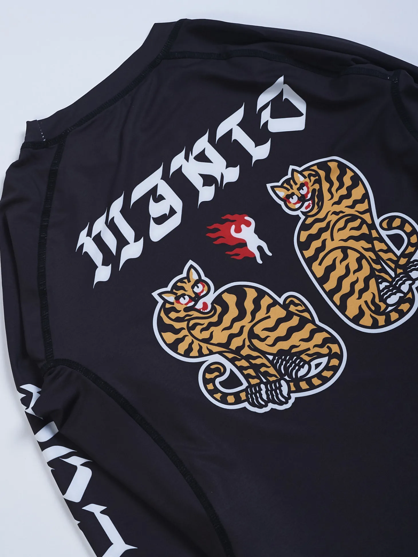 MANTO longarm rashguard TIGERS