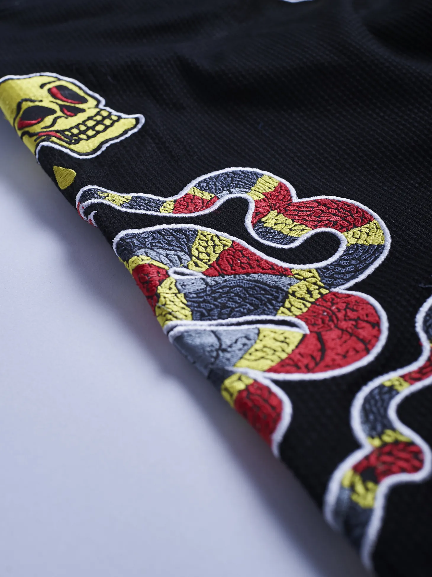MANTO "CORAL" BJJ GI schwarz