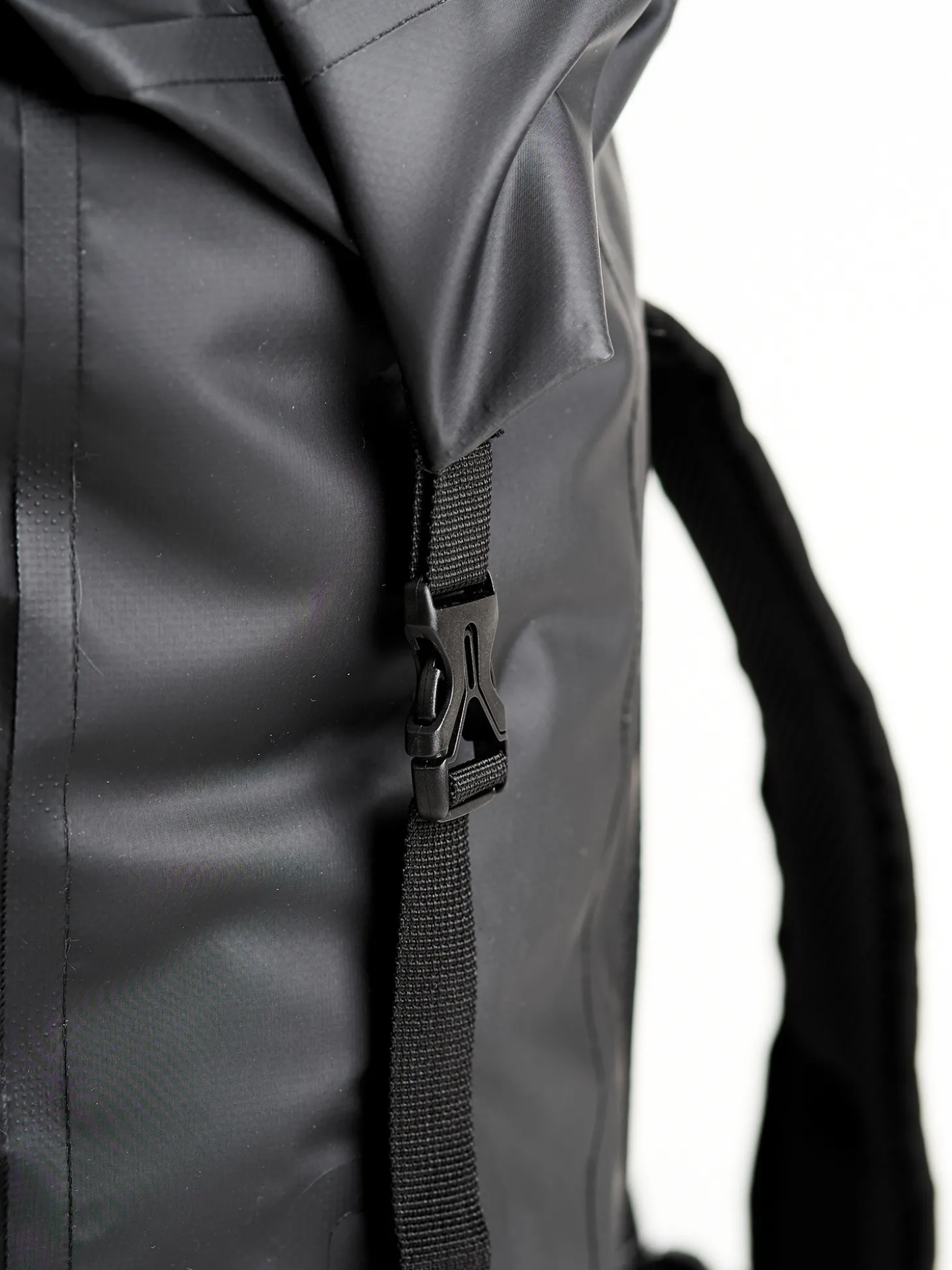 MANTO "NEW YORK" roll top backpack