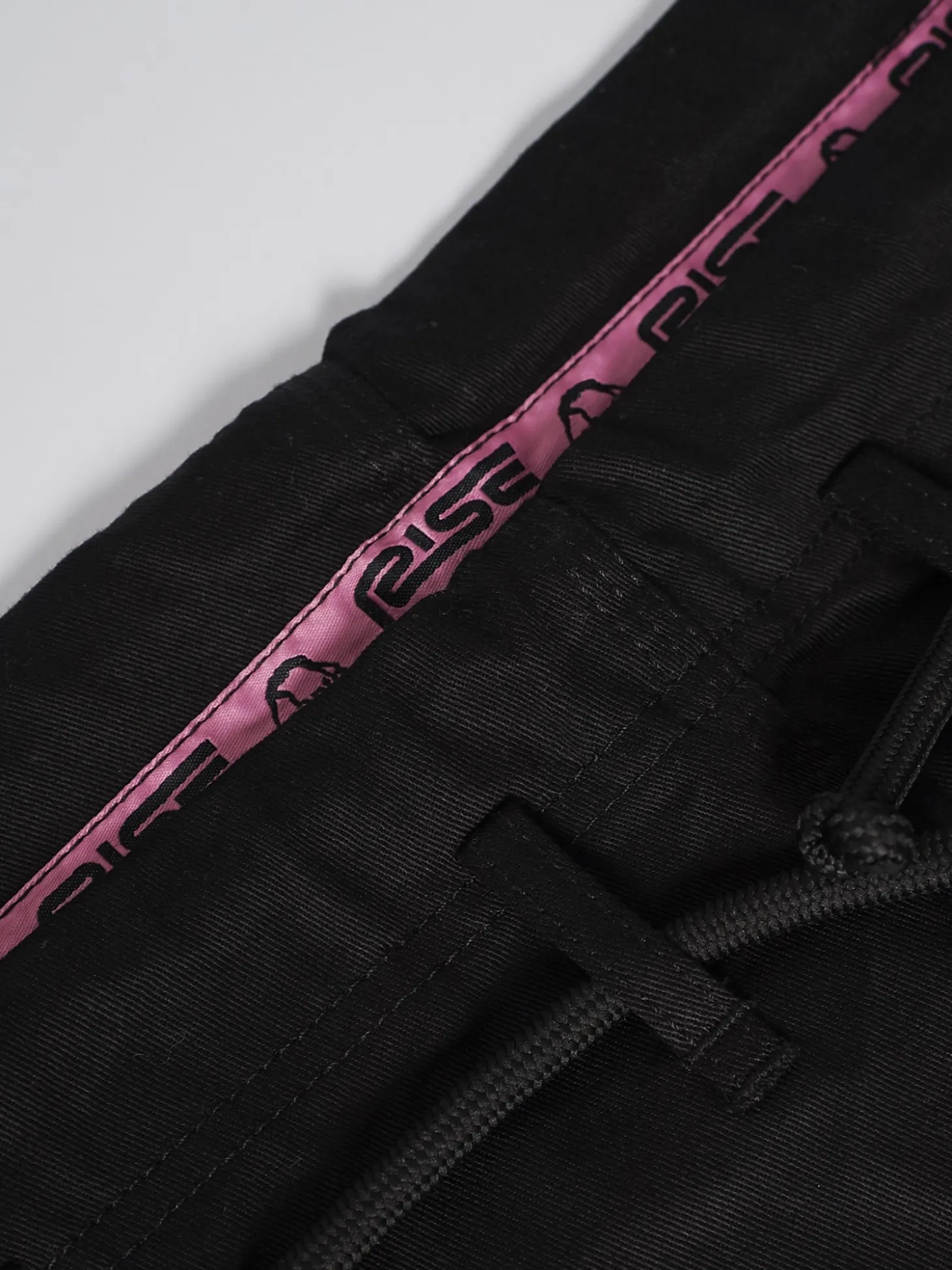 MANTO "RISE 2.0" BJJ GI schwarz-rosa