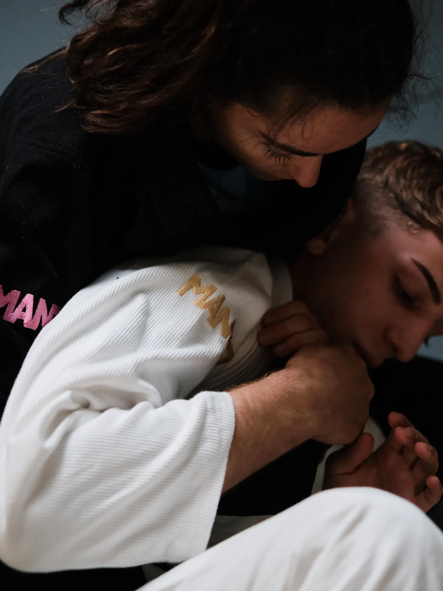 MANTO "RISE 2.0" BJJ GI schwarz-rosa