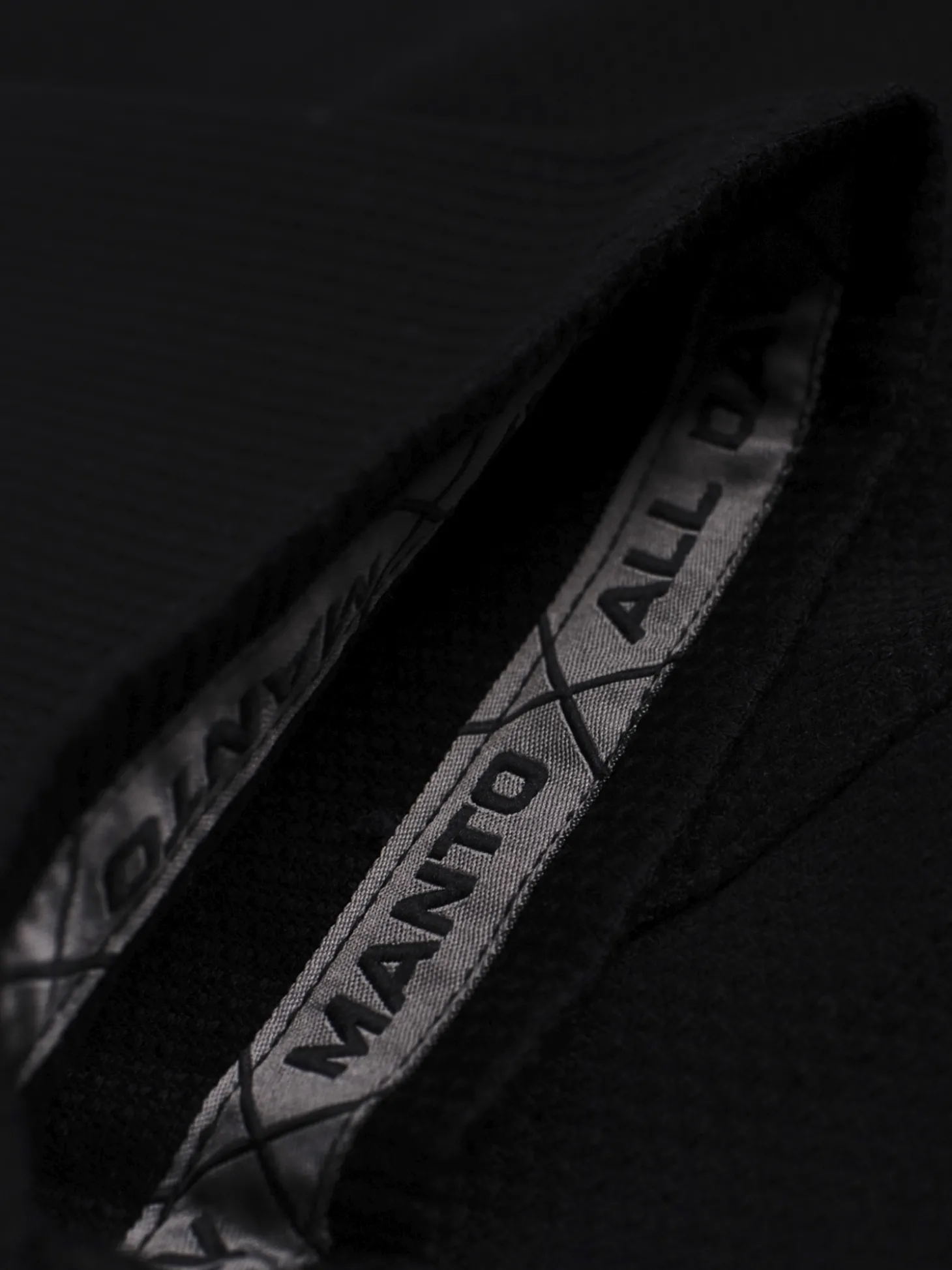 MANTO "X5" BJJ GI blackout