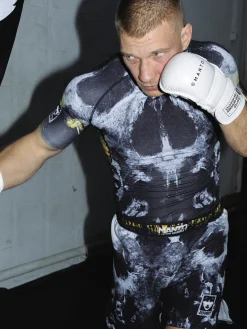 MANTO rashguard DISOBEY