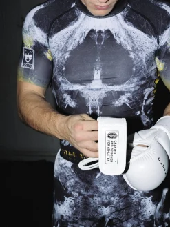 MANTO rashguard DISOBEY