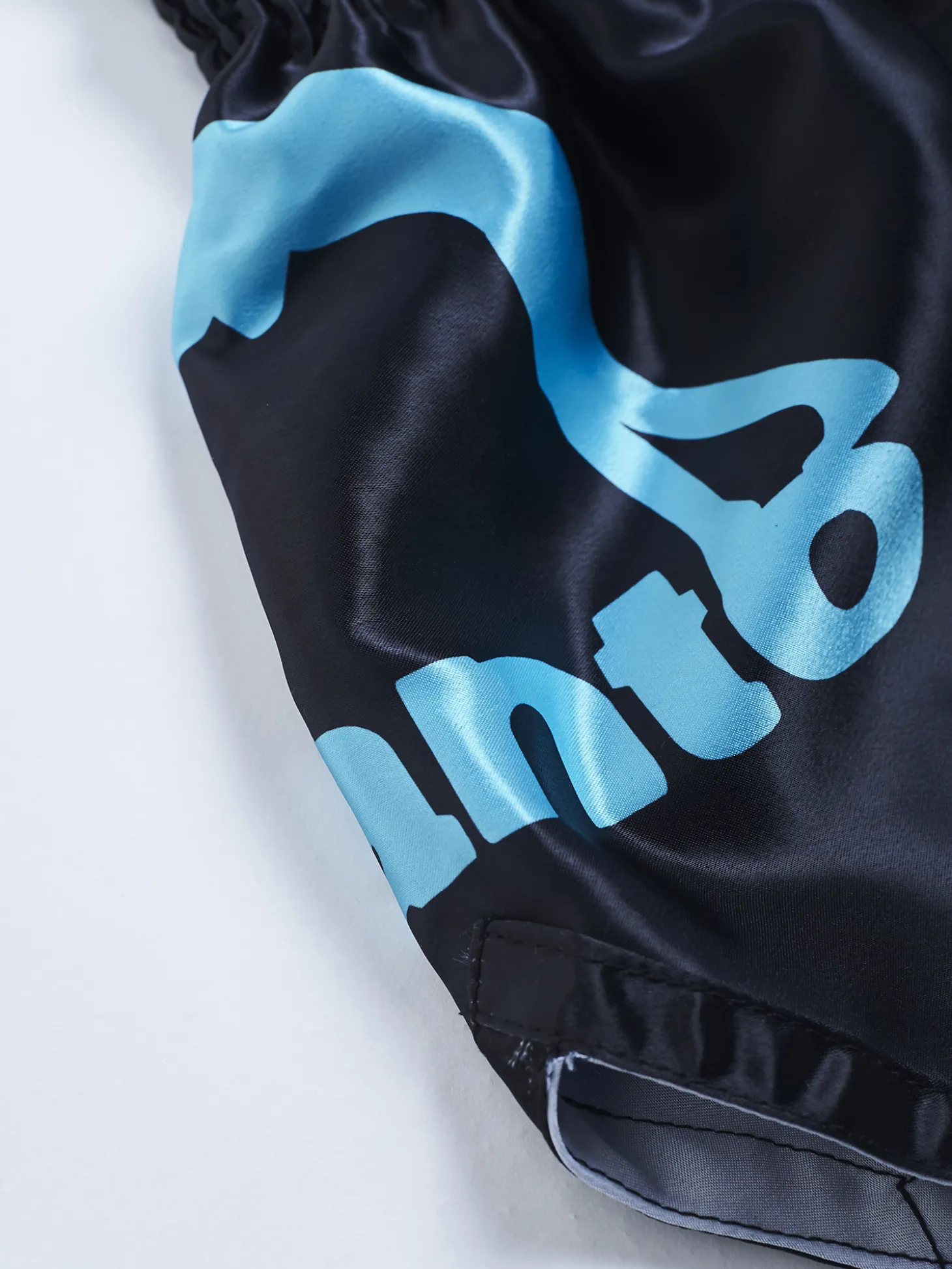 MANTO shorts MUAY THAI DUAL schwarz - blau