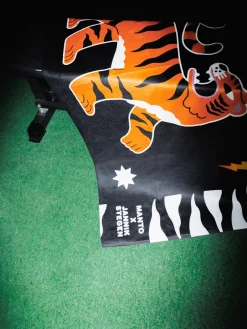 MANTO Sporttuch TIGER`S TAIL