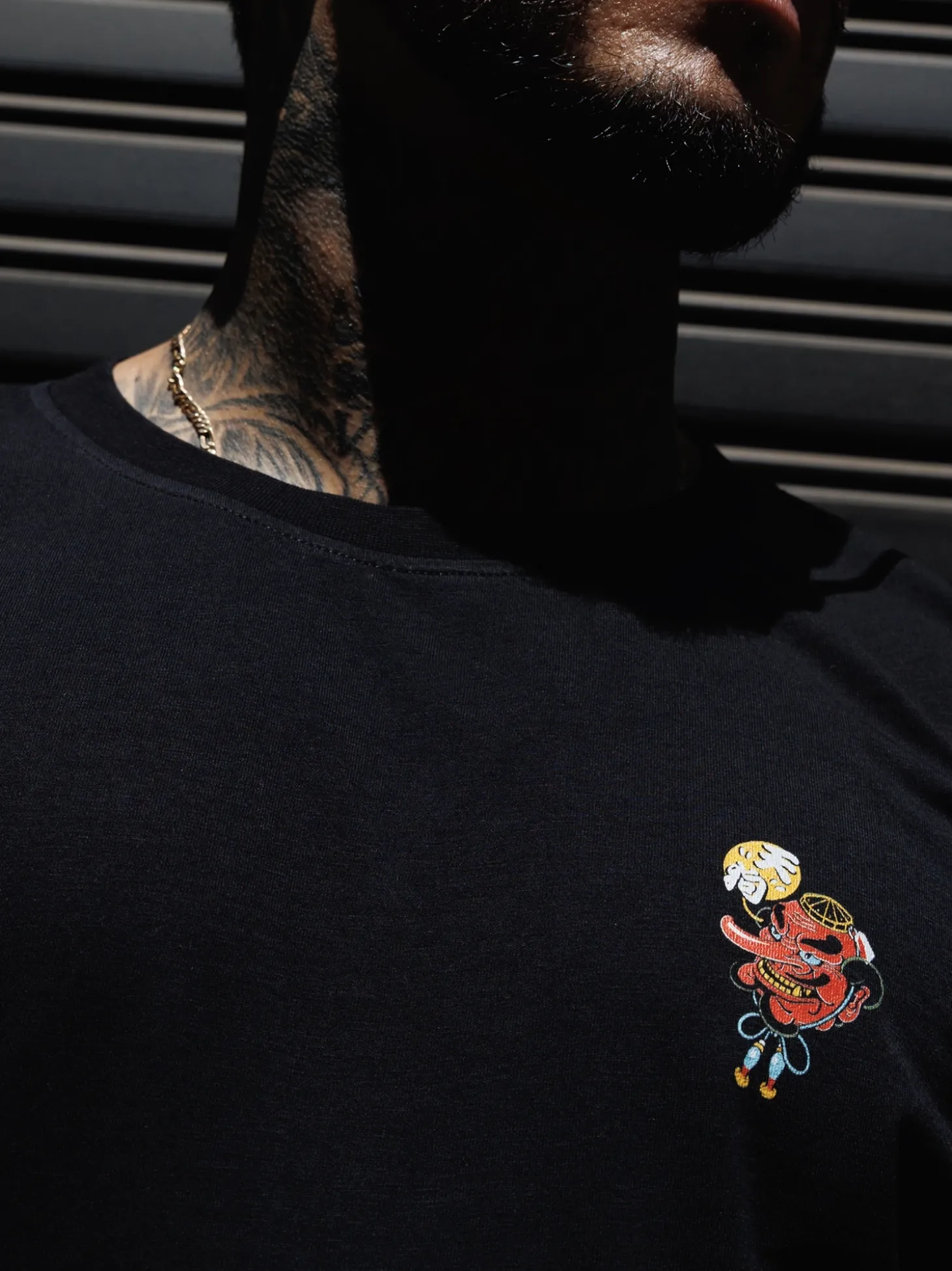 MANTO t-shirt TENGU schwarz
