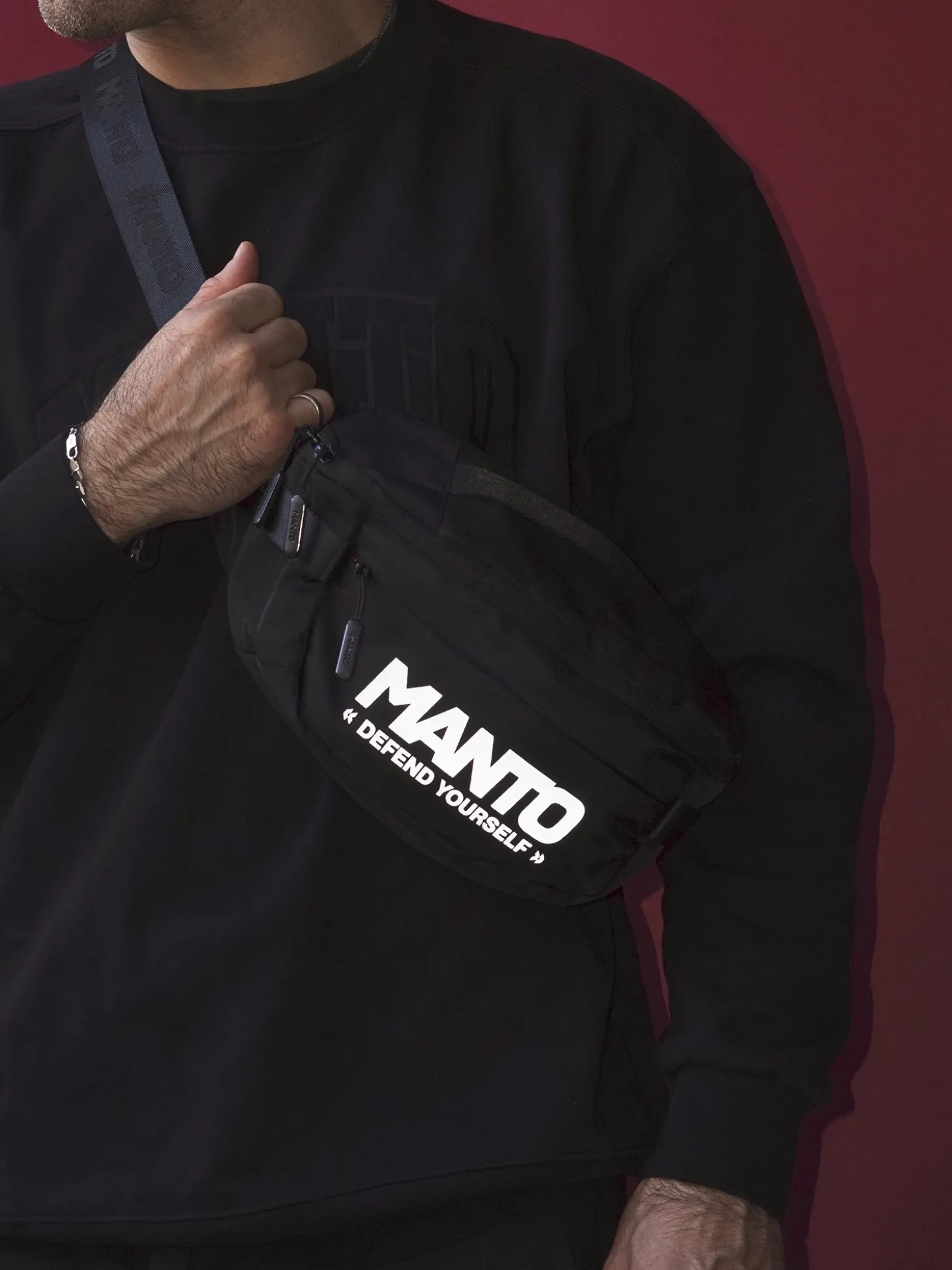 MANTO waist bag DEFEND schwarz